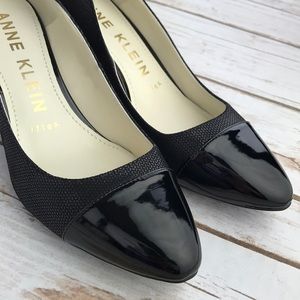 Anne Klein Black iflex Heels Size 7.5